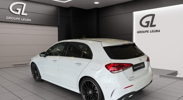 MERCEDES-BENZ A 250 AMG Line 4Matic