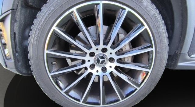 MERCEDES-BENZ GLC 200 AMG Line 4Matic