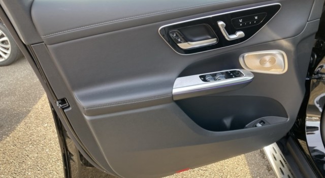 MERCEDES-BENZ GLC 300 4Matic 9G-Tronic