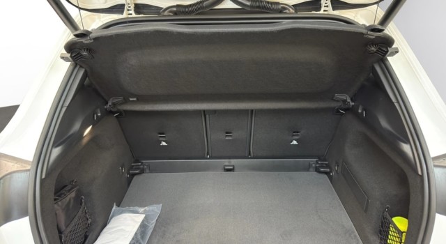 MERCEDES-BENZ GLA 220 d 4M Swiss Star