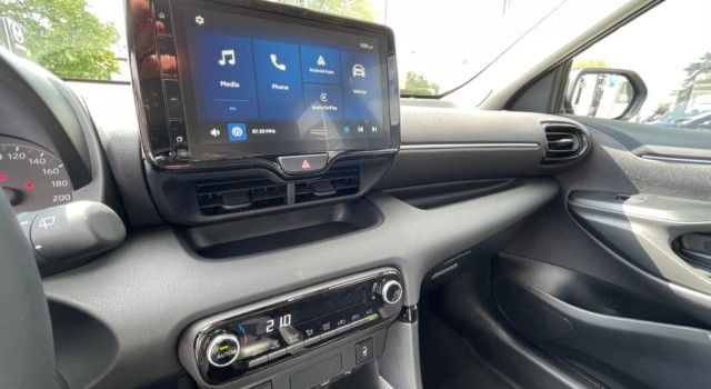 MAZDA 2 Hybrid Centre-line