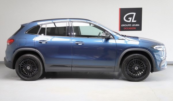 MERCEDES-BENZ EQA 250 AMG Line AMG Line