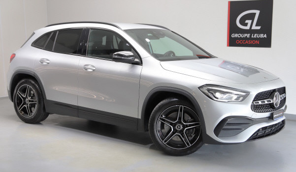 MERCEDES-BENZ GLA 250 AMG Line 4Matic