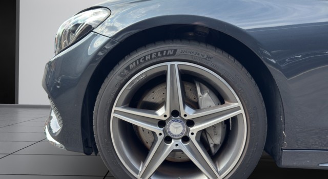 MERCEDES-BENZ C 250 d AMG Line 4Matic 9G-Tronic