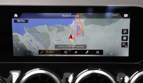 MERCEDES-BENZ GLA 220 d AMG Line 4Matic