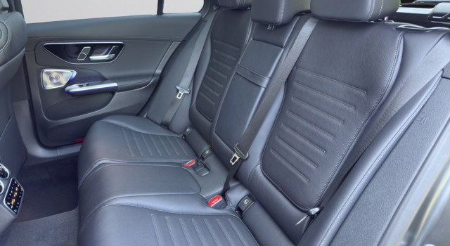 MERCEDES-BENZ C 300 T 4 Matic