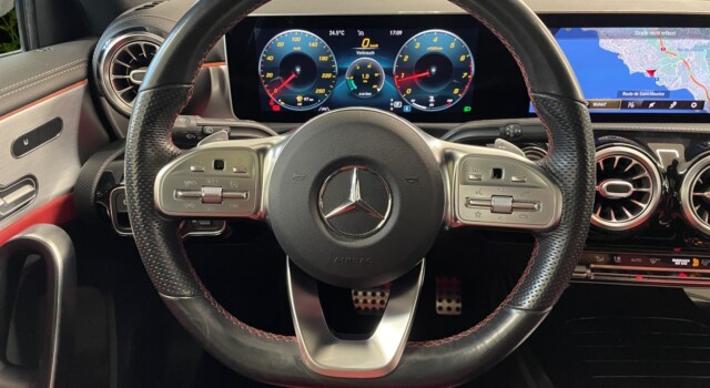 MERCEDES-BENZ A 200 AMG Line 7G-DCT