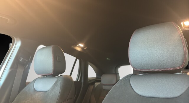 MERCEDES-BENZ GLA 220 4Matic 8G-DCT