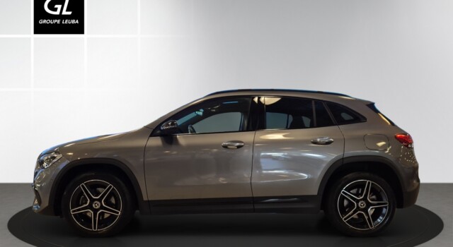 MERCEDES-BENZ GLA 250 e AMG Line 8G-DCT