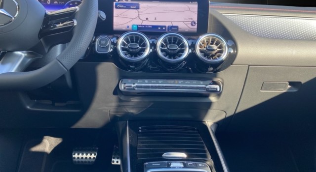 MERCEDES-BENZ EQA 250 + 70,5kWh Excellence