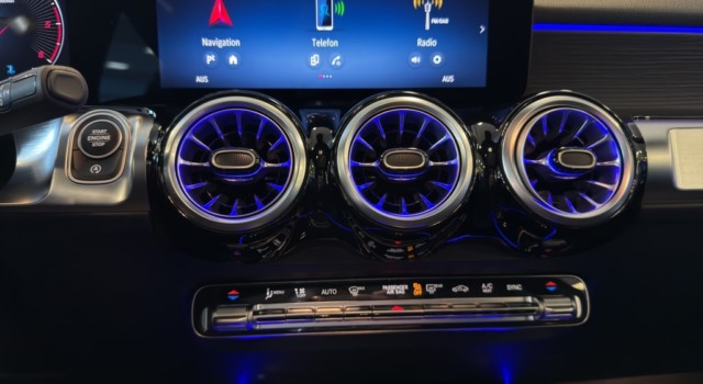 MERCEDES-BENZ GLB 220 d 4Matic 8G-Tronic