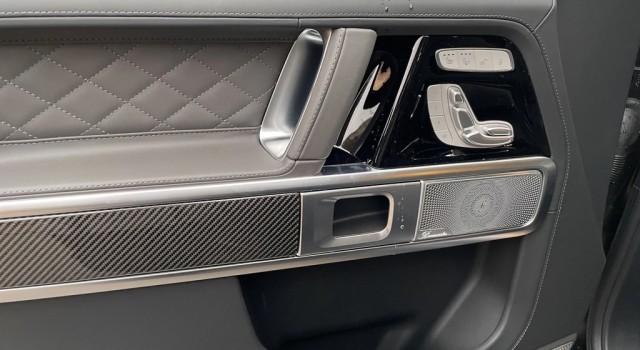 MERCEDES-BENZ G 63 AMG 9G-Tronic