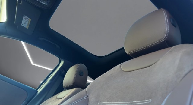 MERCEDES-BENZ GLA 250 4Matic 8G-DCT Swiss Star
