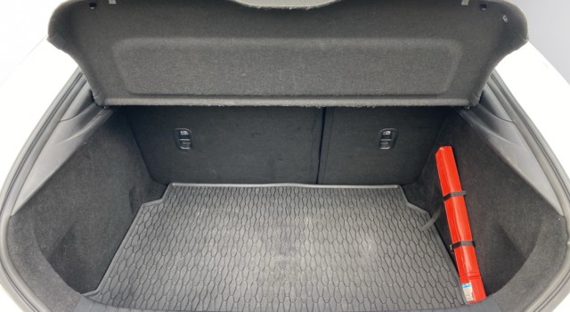 MAZDA 3 HB G MHD 122 Ambition Pack