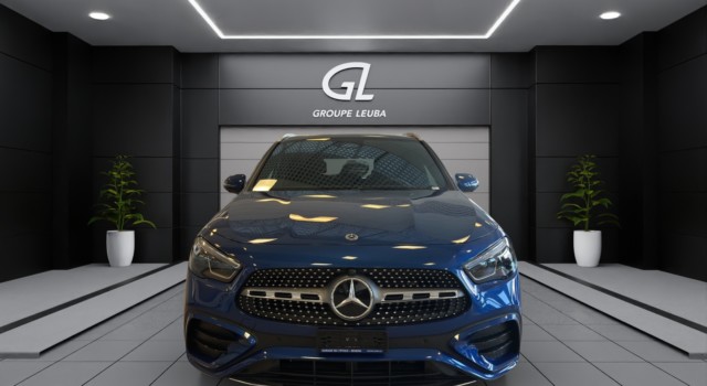 MERCEDES-BENZ GLA 200 Night Star 7G-DCT