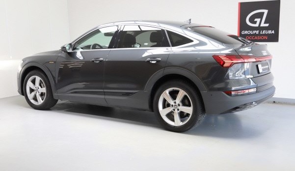 AUDI e-tron 50 quattro