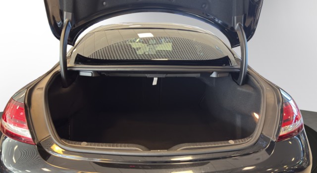 MERCEDES-BENZ C 200 AMG Line 4Matic