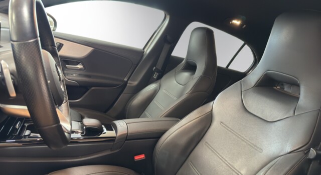 MERCEDES-BENZ A 220 AMG Line 7G-DCT 4Matic