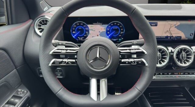 MERCEDES-BENZ EQA 350 66,5 kWh 4Matic Excellence