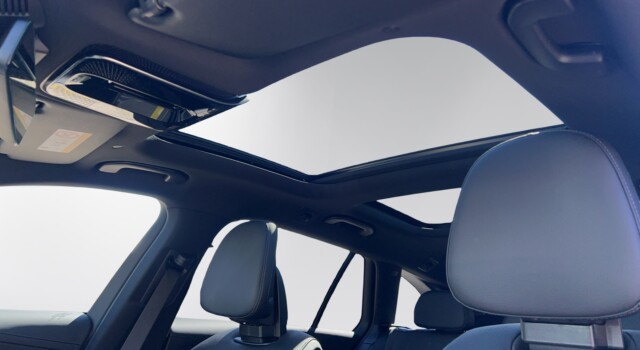 MERCEDES-BENZ C 220 d T 4 Matic