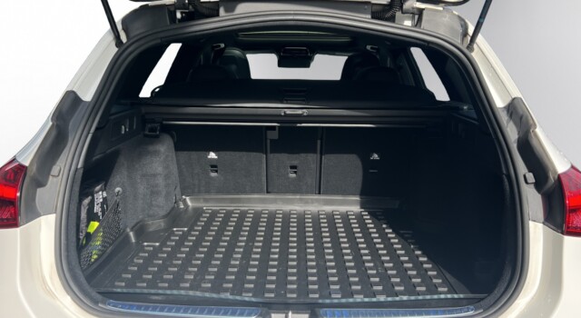 MERCEDES-BENZ C 220 d T 4Matic Swiss Star