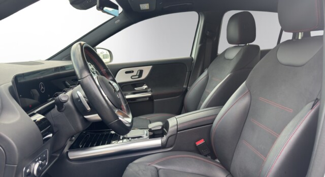 MERCEDES-BENZ GLA 250 4Matic AMG Line 8G-DCT