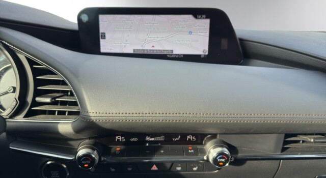 MAZDA 3 HB X MHD 180 Revol AWD