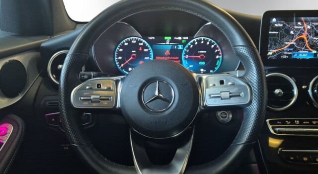 MERCEDES-BENZ GLC 300 e AMG Line 4Matic