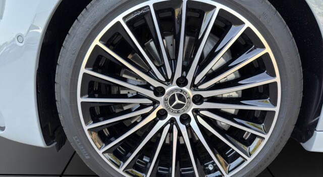 MERCEDES-BENZ C 220 d T 4 Matic