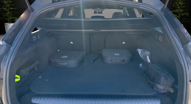 MERCEDES-BENZ E 300 de 4Matic 9G-Tronic