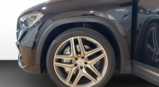 MERCEDES-BENZ GLA 35 AMG 4Matic 8G-Speedshift DCT