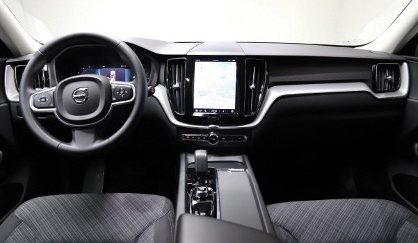 VOLVO XC60 B5 B AWD Core