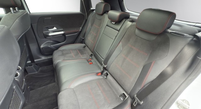 MERCEDES-BENZ B 220 4Matic AMG Line