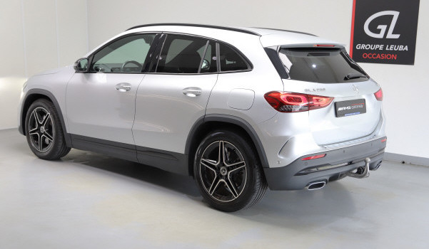 MERCEDES-BENZ GLA 250 AMG Line 4Matic