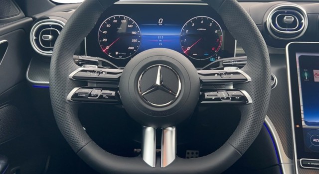MERCEDES-BENZ C 200 Coupé AMG Line 9G-Tronic