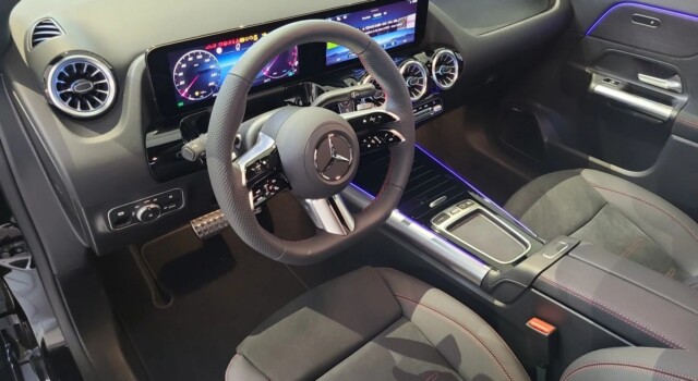MERCEDES-BENZ GLA 220 4Matic 8G-DCT