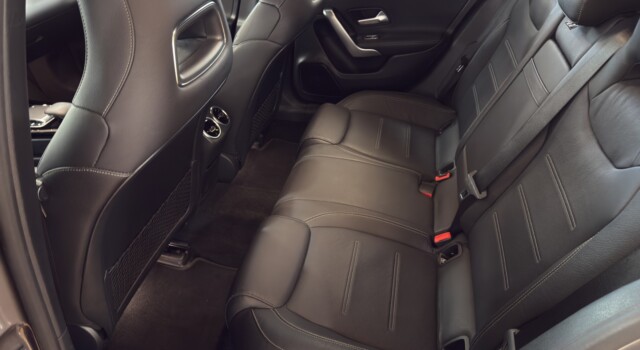 MERCEDES-BENZ A 220 AMG Line 7G-DCT 4Matic