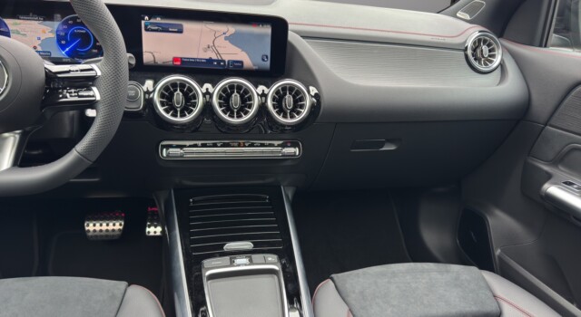 MERCEDES-BENZ EQA 350 66,5 kWh 4Matic Excellence