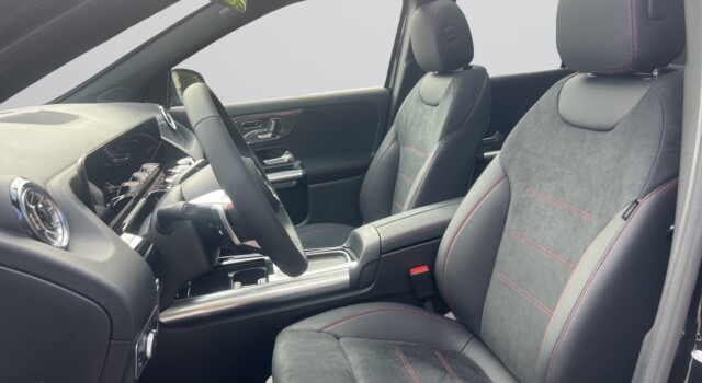 MERCEDES-BENZ GLA 220 4Matic 8G-DCT