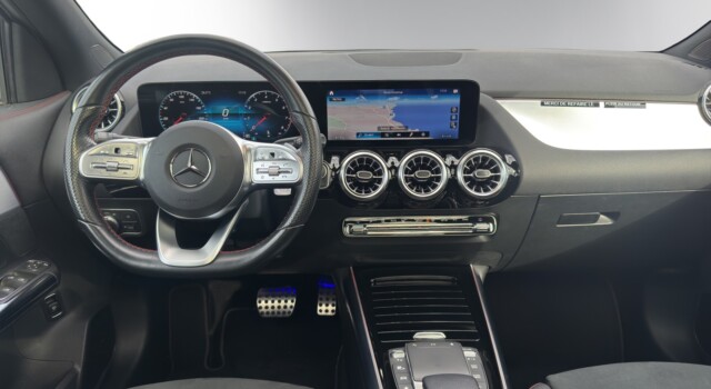 MERCEDES-BENZ GLA 250 4Matic AMG Line 8G-DCT
