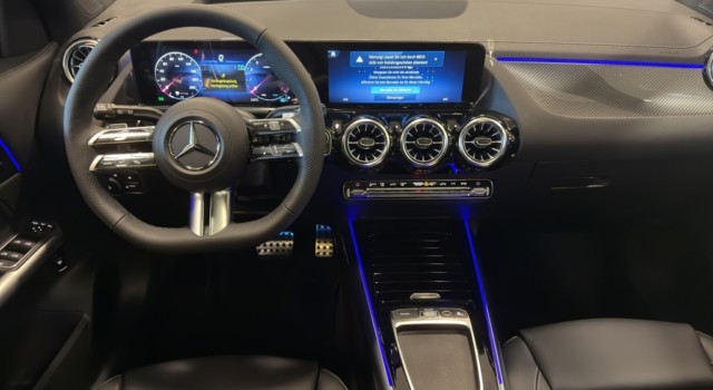 MERCEDES-BENZ GLA 220 4Matic 8G-DCT