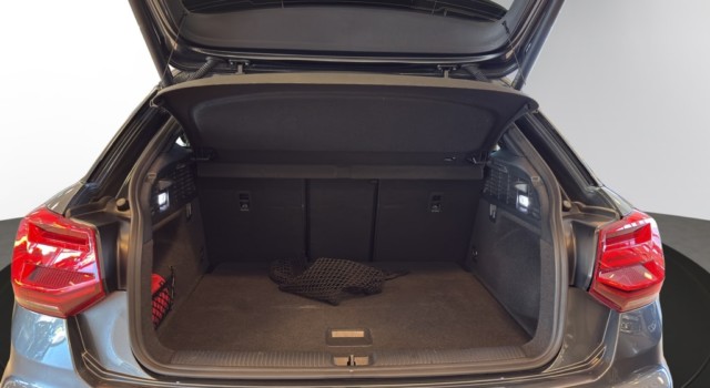 AUDI Q2 40 TFSI S line Attr qu