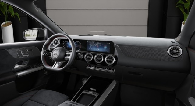 MERCEDES-BENZ GLA 250 4Matic 8G-DCT