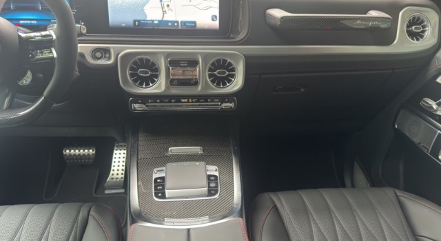 MERCEDES-BENZ G 63 AMG 9G-Tronic