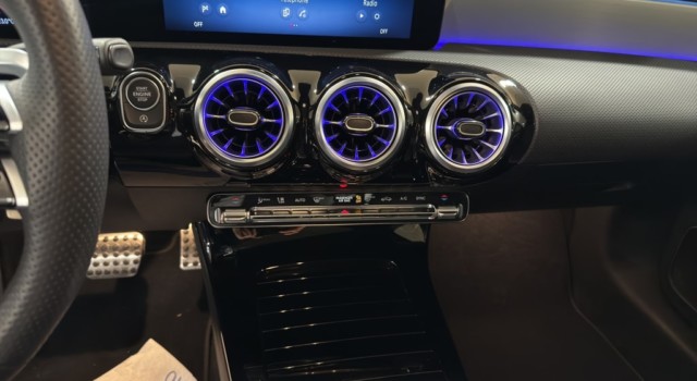 MERCEDES-BENZ CLA 35 AMG 4Matic 8G-DCT