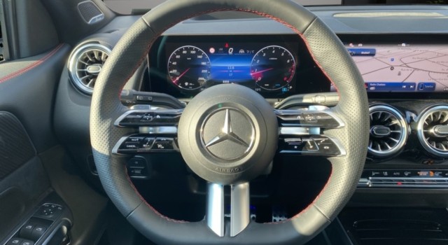 MERCEDES-BENZ GLB 220 4Matic 8G-Tronic