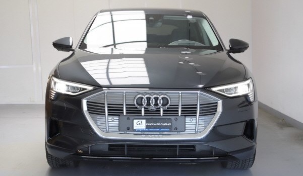AUDI e-tron 50 quattro