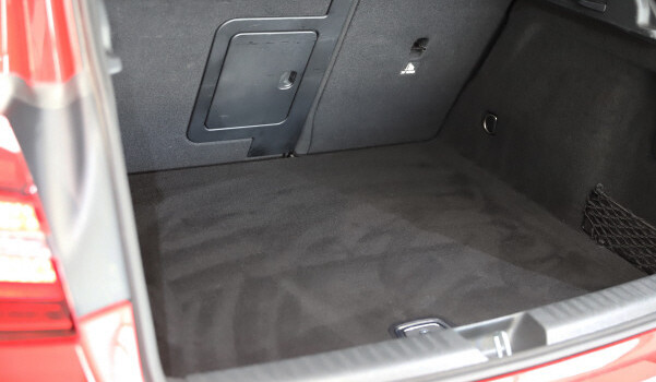 MERCEDES-BENZ GLA 200 AMG Line