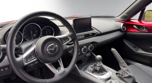 MAZDA MX-5 SKYACTIV-G 184 Revolution