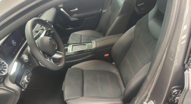 MERCEDES-BENZ A 220 4Matic 8G-DCT